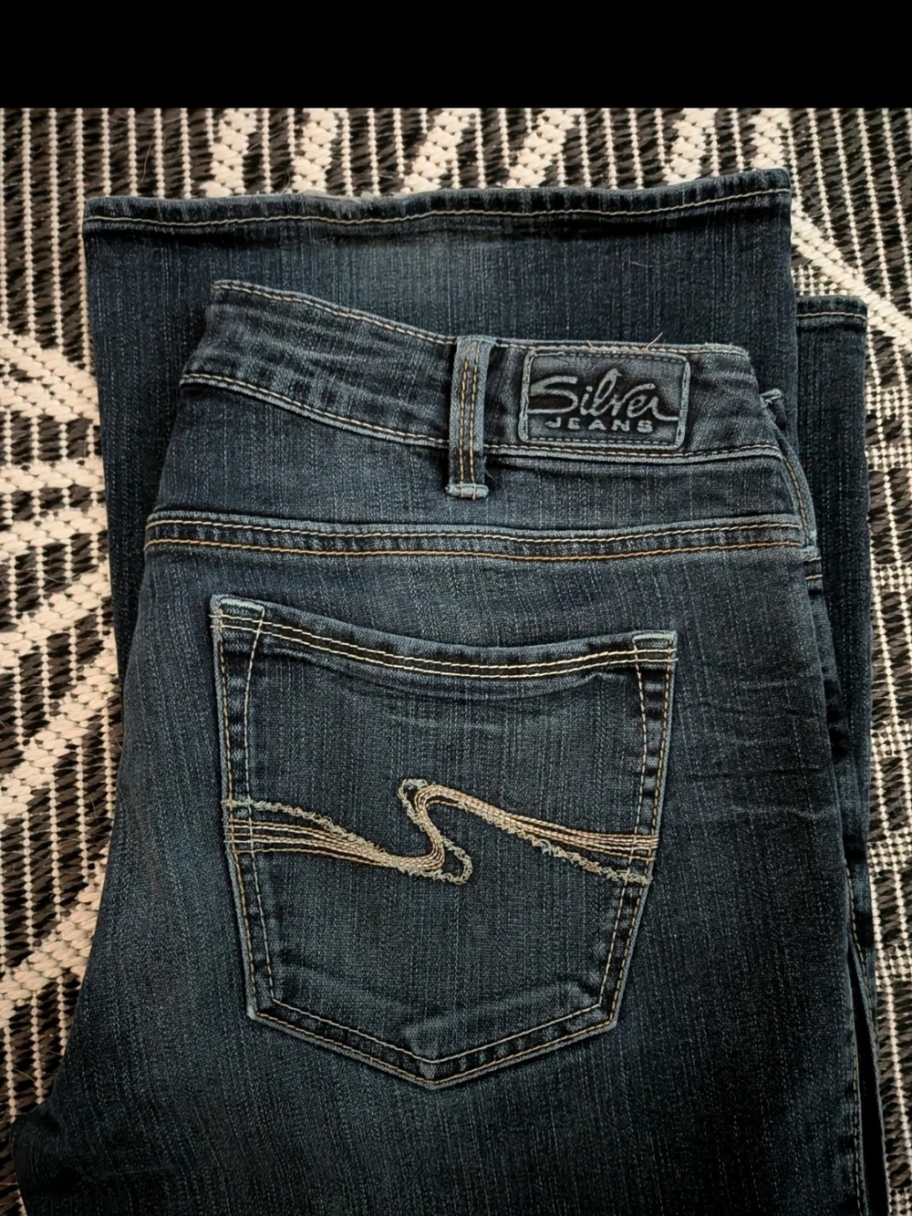 Silver Jeans Women's Dark Wash Blue Stretch Jeans